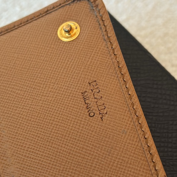 Prada - Picture 12 of 14